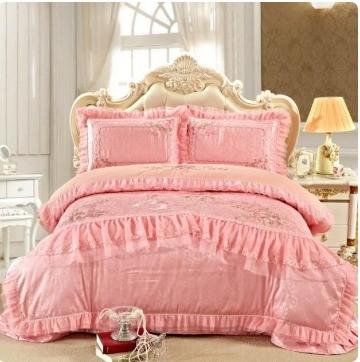 10-Piece Luxury Wedding Bedding Set with 200TC Woven Cotton Fabric Bed Sheet and