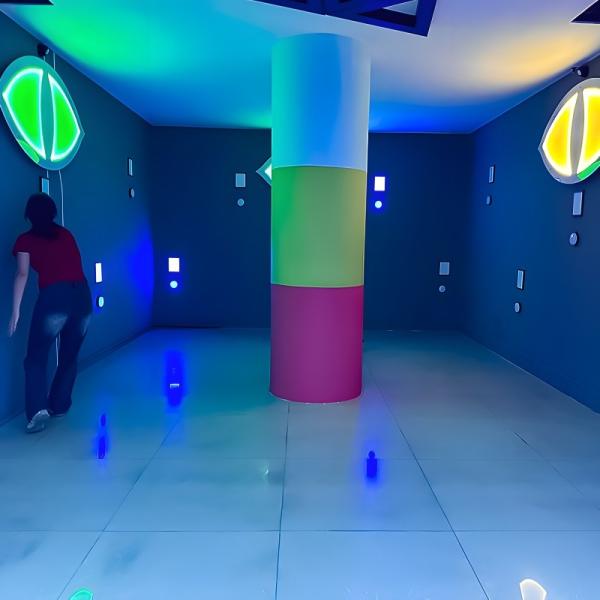 Scary Escape Room Interactive Light Hide Wall Game Team Cooperate For Kids