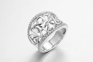 China 5.81 Grams Silver Wedding Anniversary Rings ODM Oval Cubic Zirconia Ring factory