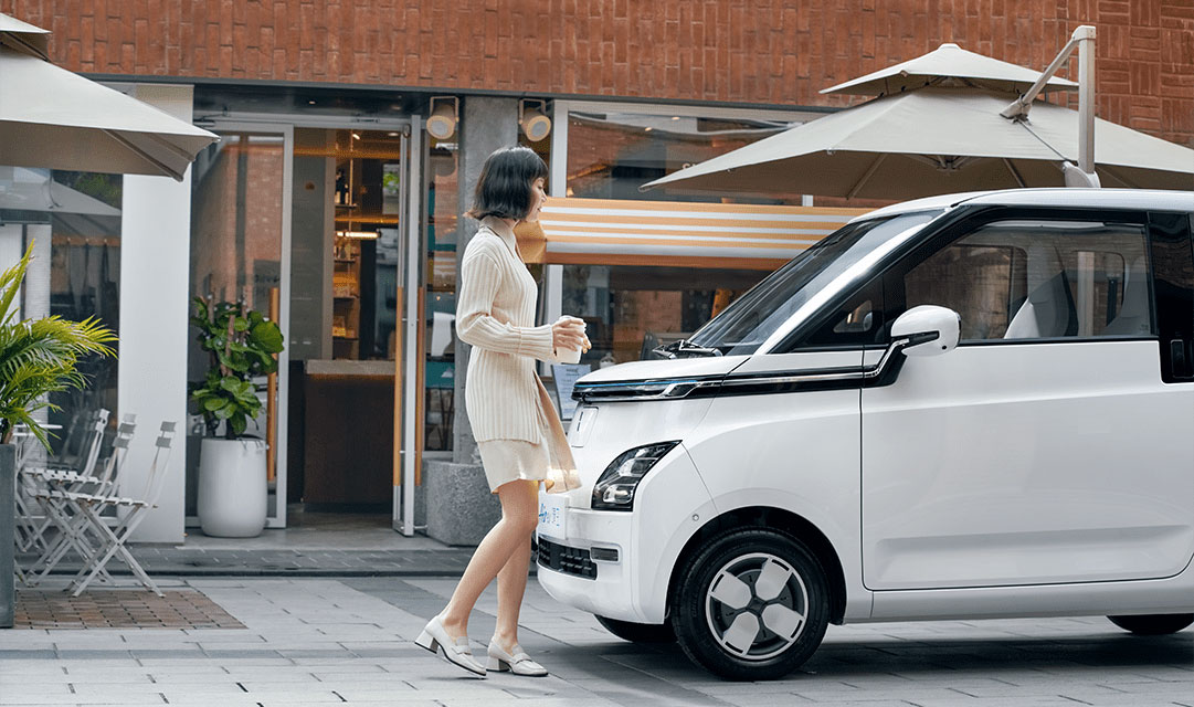 Pure Electric Wuling Air EV Mini Car 2023 Fast Charge Wuling Mini EV With Air Conditioner Number of doors 3