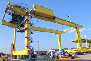 China 50T Movable Shipping Container Crane , RMG Rail Mounted Gantry Crane factory