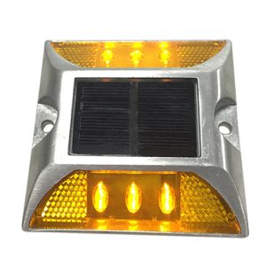China solar traffic road stud raised pavment marker on sale