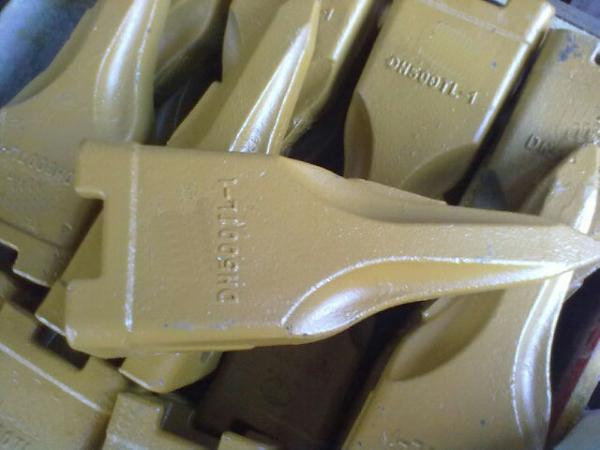 TIG Brand Yellow Color Daewoo DH500 Bucket Teeth , DH500TL Tiger Teeth For