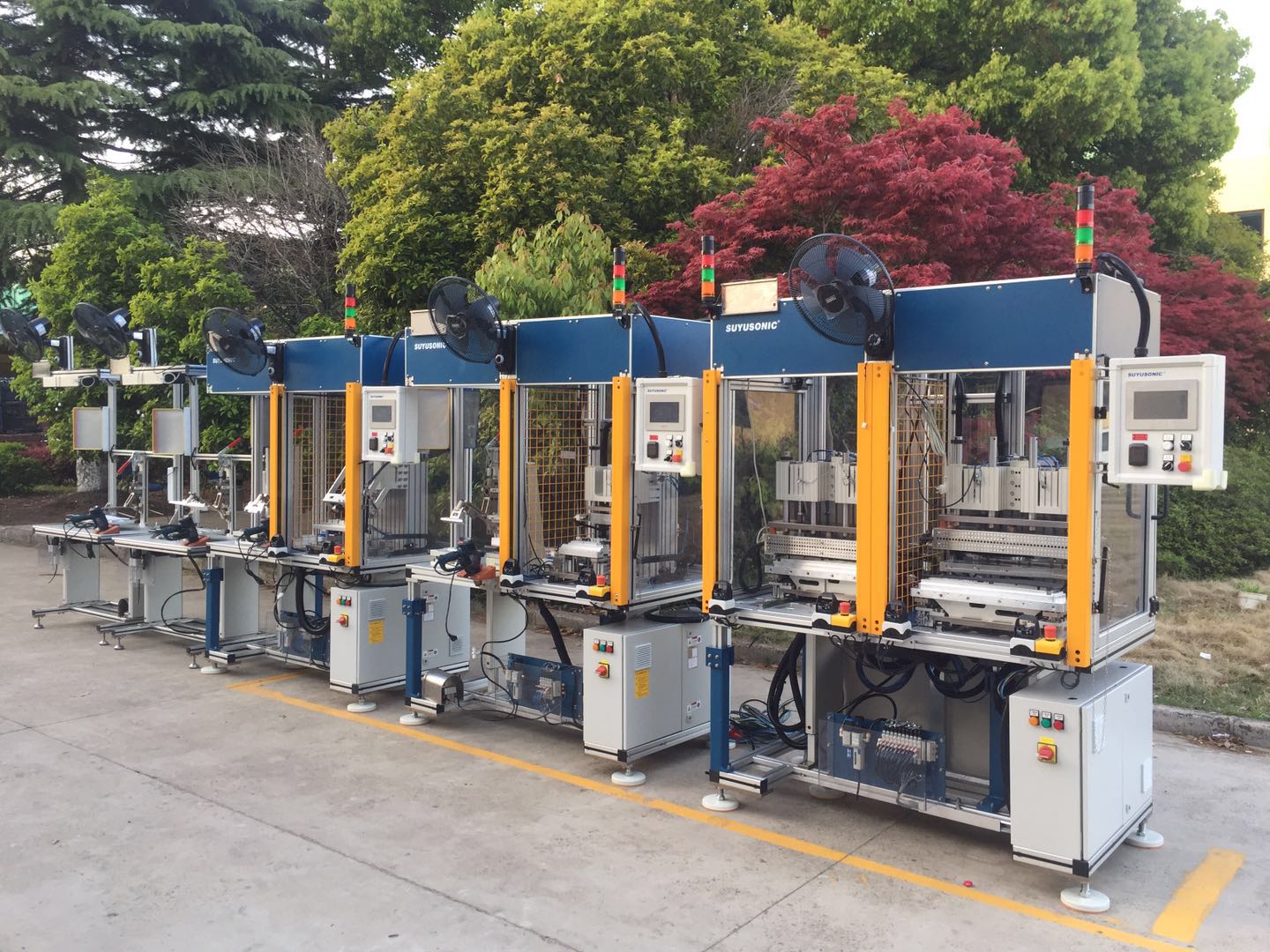 New Plastic Welding Workstation and Car Interior Lamination Equipment with 1000 KG Capacity and 6000*1500*2000MM Dimensions