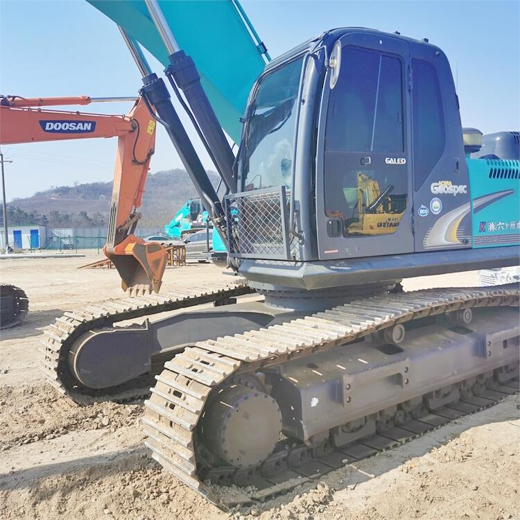 Shanghai Used Kobelco SK350 Excavator 35 Ton With HINO Engine 197 KW In Good Condition