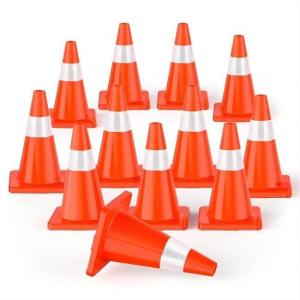 China 18in 28in PVC Traffic Safety Cones Safery Durable For Driveway Road Parking factory