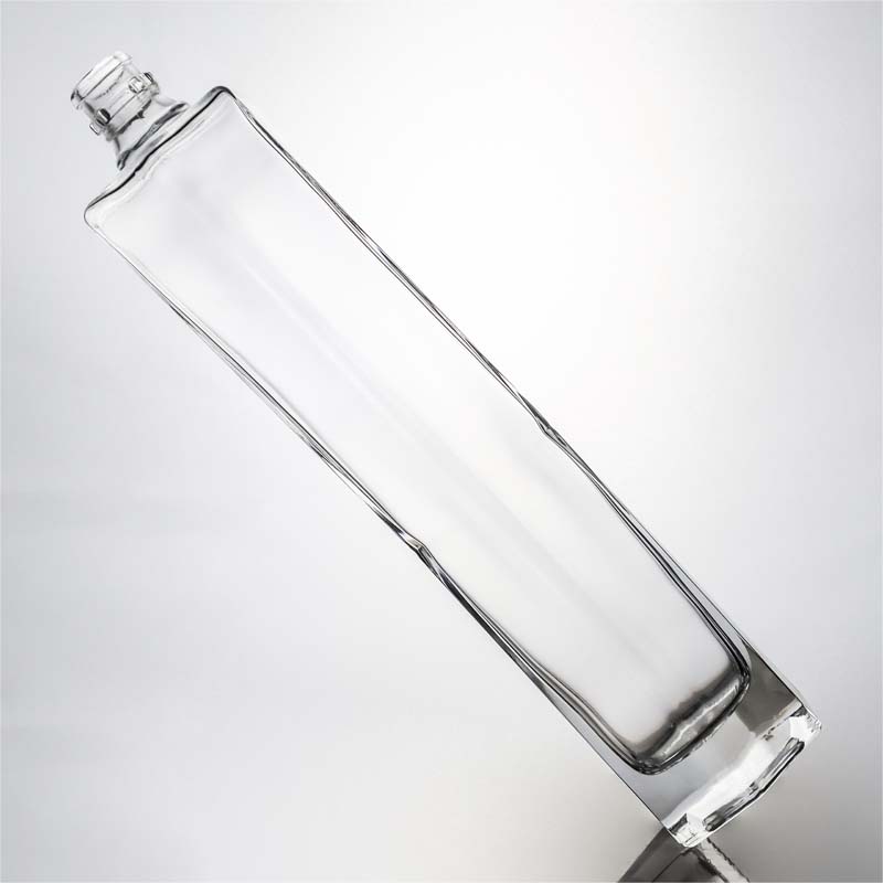 Brandy Champagne Gin Tequila Glass Bottle 700ml with Cork Cap and Customized Logo