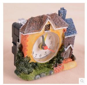 China New creative gift product villa resin alarm clock toy factory