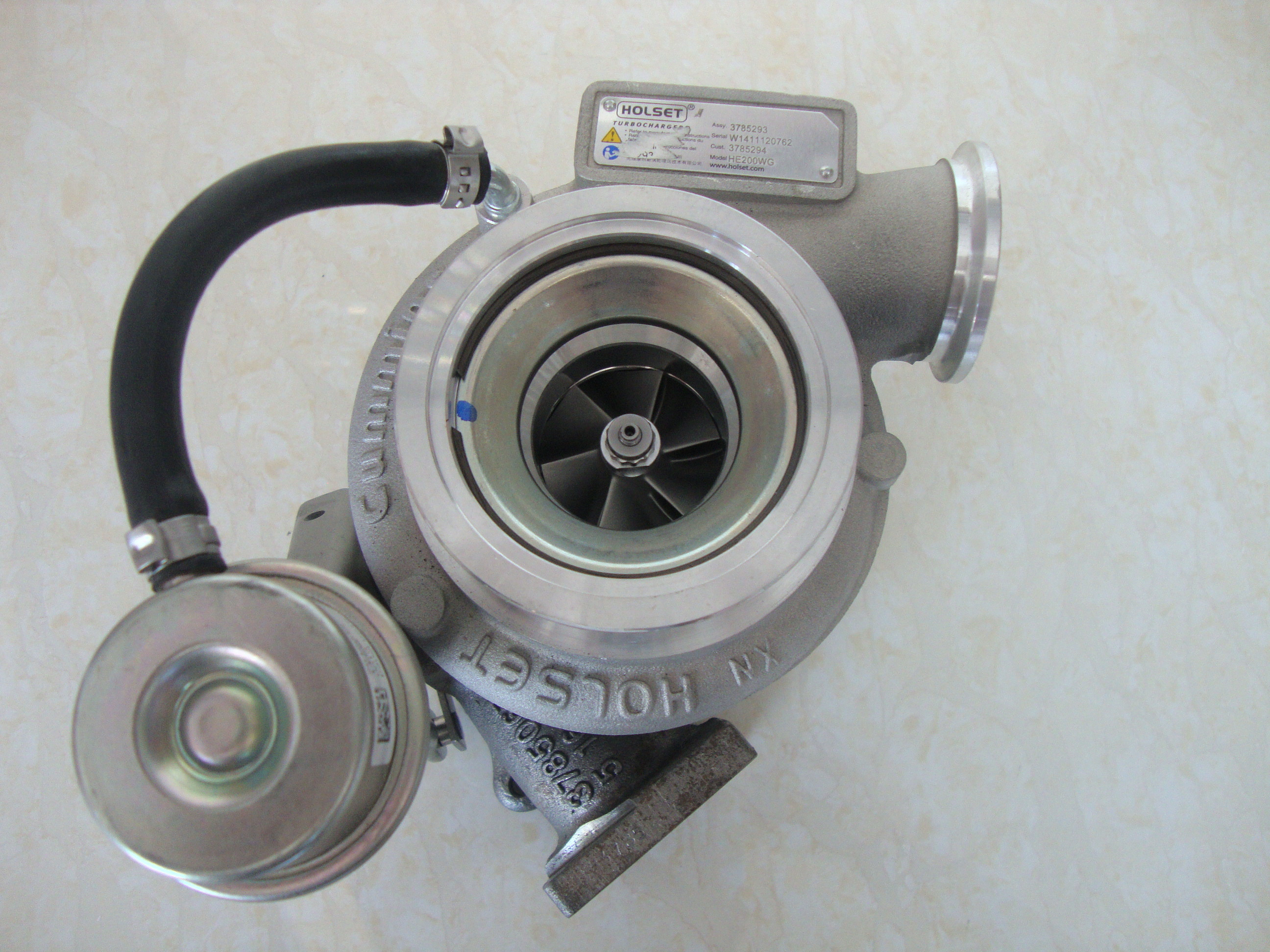 ISF3.8 Auman Truck Diesel Engine Spare Parts HE200WG New Genuine Turbocharger Kit 3785294 3785293