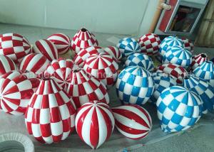 China Plaid Fiberglass Balloons Custom Logo Designed Decorative Hanging Balloons factory
