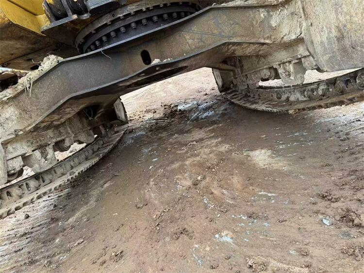 Cat 312 Excavator Crawler Chain Moving Type with Good Health and Durable Construction