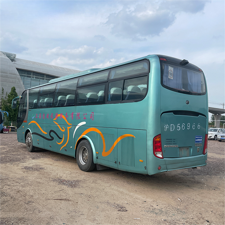 35 Seats Used City Bus for School 7005*2040*2785mm Dimensions Excellent Condition