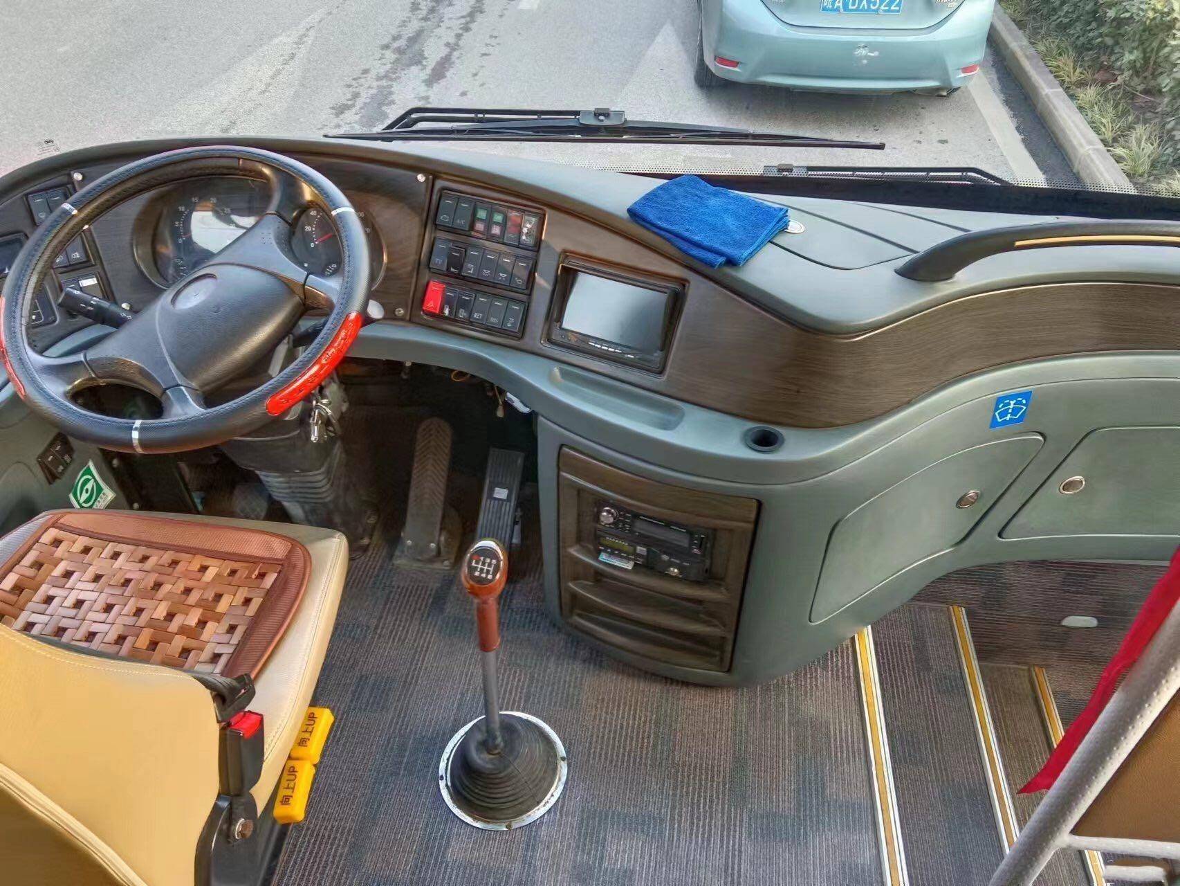 Second Hand Bus Used Coach Bus Yuchai Engine 50 Seats Double Doors Ankai HFF6129KDE5