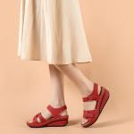 BS076 Manufacturer 2021 Amazon new sandals women's slope with magic buckle thick