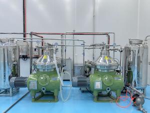 China Self Cleaning 3 Phase DHY 300 Automatic Disc Separator Centrifuge For Waste Oil factory
