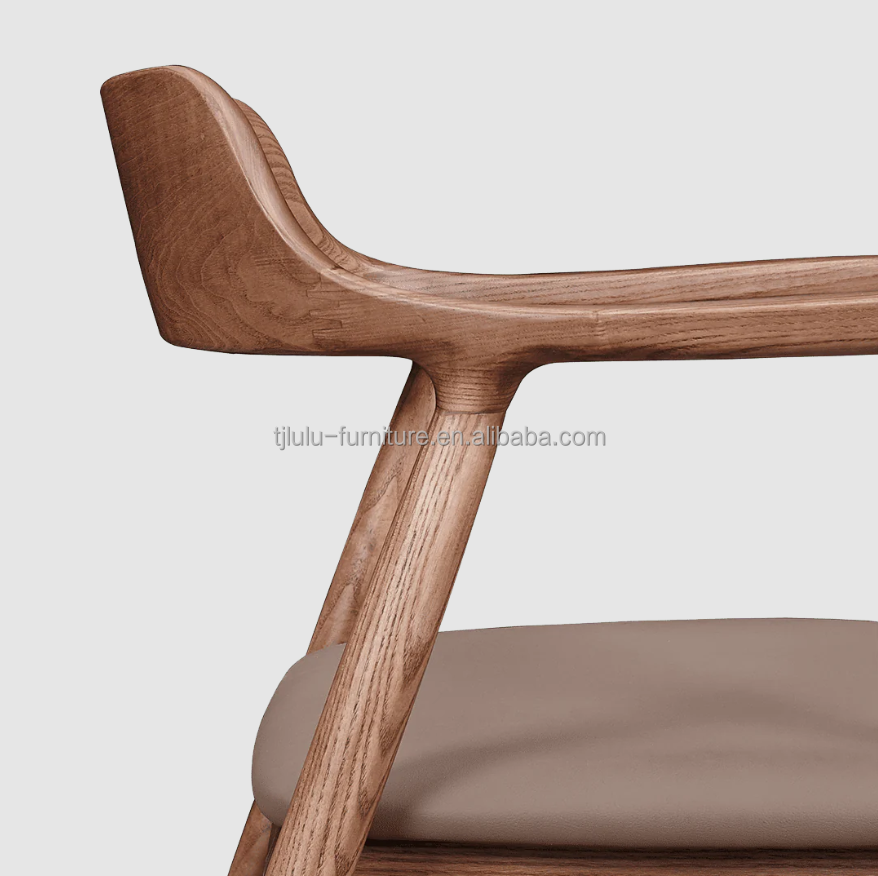 Restaurant Hotel Furniture Solid Wood Dining Chair with Upholstered Seat and Nordic Modern Style