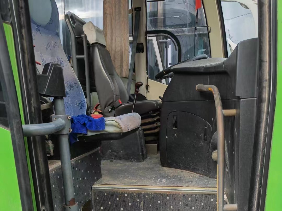 Coach Second Hand Hino Engine 55 Seats 12 Meters Long Used Kinglong XMQ6126