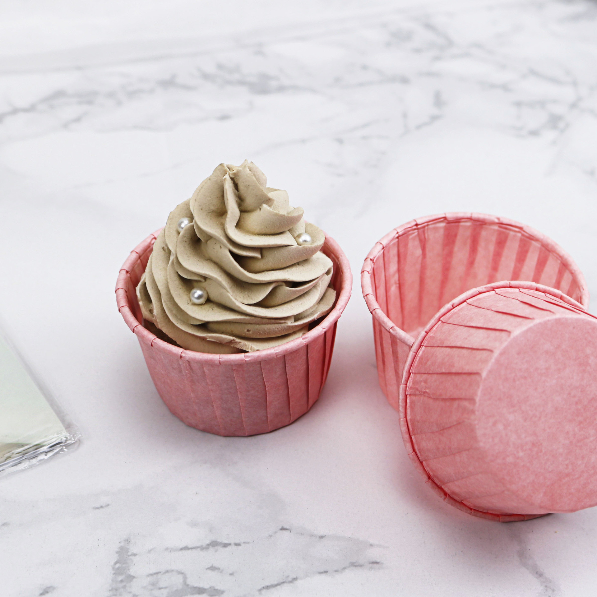 LFGB Mini Baking Muffin Cups Grease Proof Cupcake Liners For Wedding Party