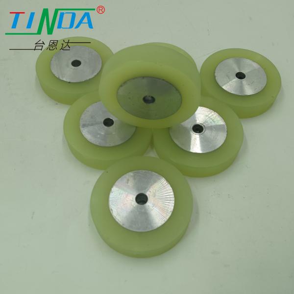 China Low Noise Level Customized Rubber Roller Wheel for Injection Molding Machine factory