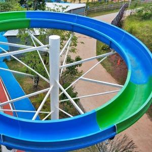 China Outdoor Fiberglass Super Open Spiral Slide Customized High Strength factory