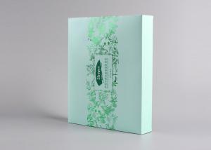 China Cosmetic Custom Product Packaging Box , Custom Retail Boxes With Green Gold Stamp factory