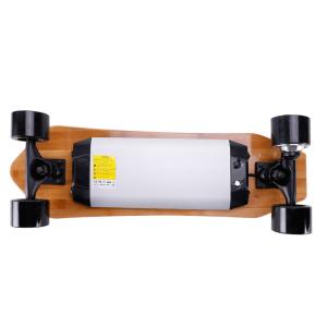 China 150w Single Motor Four Wheel Electric Skateboard With Quick Start Time factory