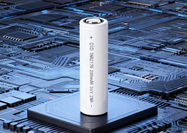 China 21700 Lithium-Ion Battery with 2000mAh Capacity 3.6V Nominal Voltage and 1.0A Standard Charge for High-End Digital Devices factory