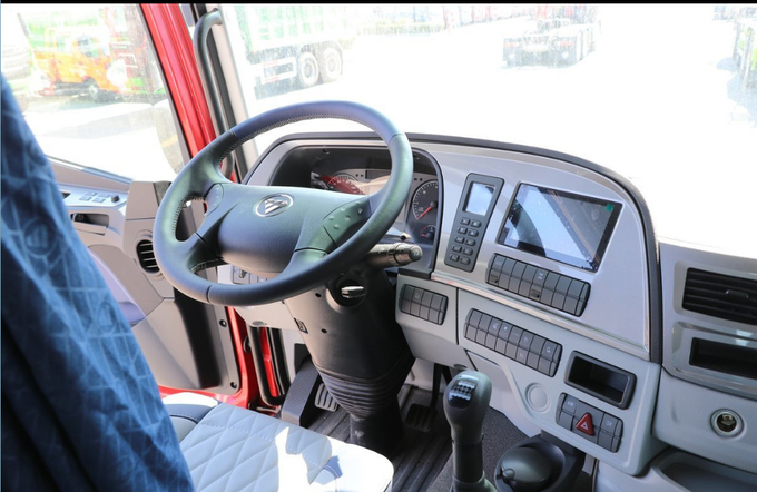 Foton Tractor Truck EST ZF Gearbox Leaf Spring 4*2 Dirve Mode 490hp Cummins Engine Euro 6