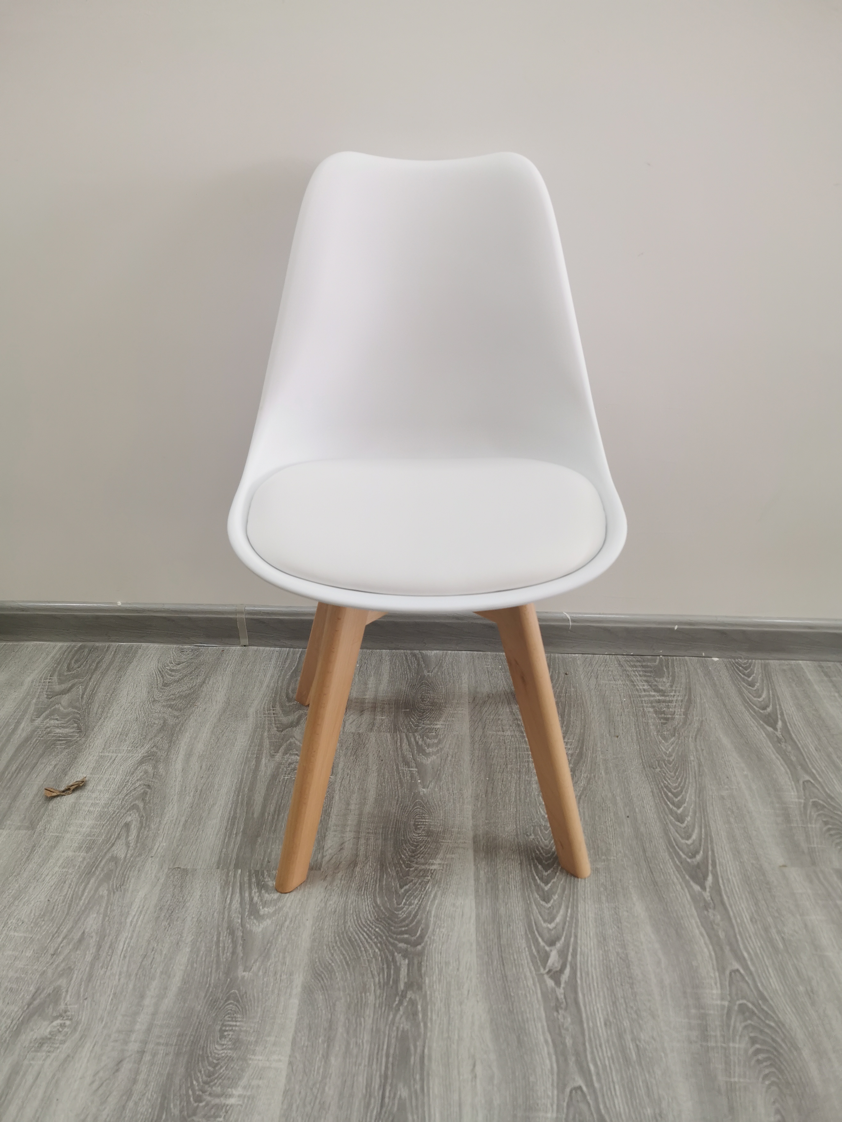 40'HQ Living Room Chairs with PU Cushion 1488pcs Prices Nordic Wooden Tulip Dining Chair