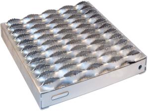China Safety Anti Skid Metal Plate Grating , Durable Slip Resistant Steel Plate factory