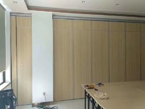 China Commercial Furniture Hotel Folding Soundproof Partitions Acoustic Movable Walls factory