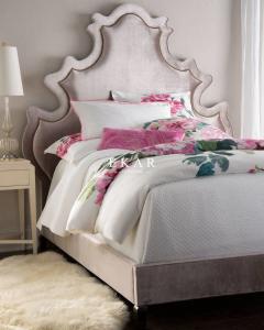 China Modern Design Upholstered Velvet Fabric Solid Wood Frame Bed factory