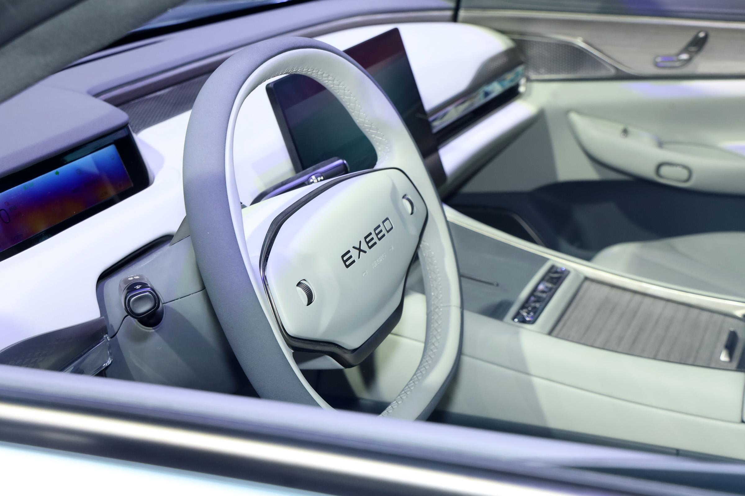 EXEED STERRA ES 2024 2023 The Perfect Combination of Speed and Luxury in 's Electric Motor Engines for Cars