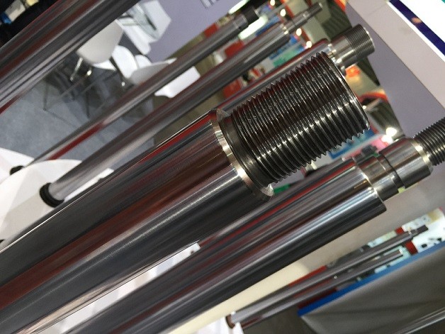 20-30 Micron F7 Hydraulic Piston Rods Micro Alloy Steel ISO Approval