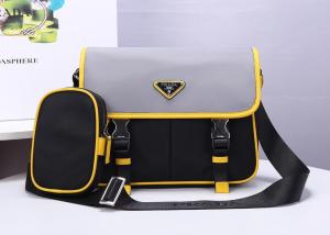 China Men 26cm Luxury Cross Body Bag , Adjustable Strap Leather Message Bag factory