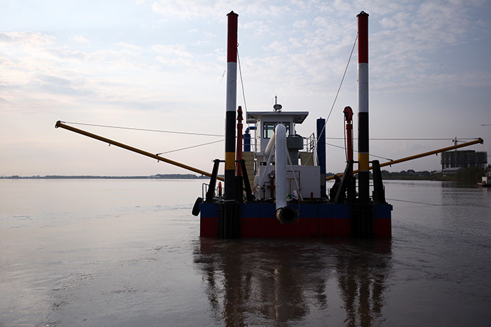 14Inch Model 300m3/h Cutter Suction Dredger for Dredging Equipment/River Sand Mining