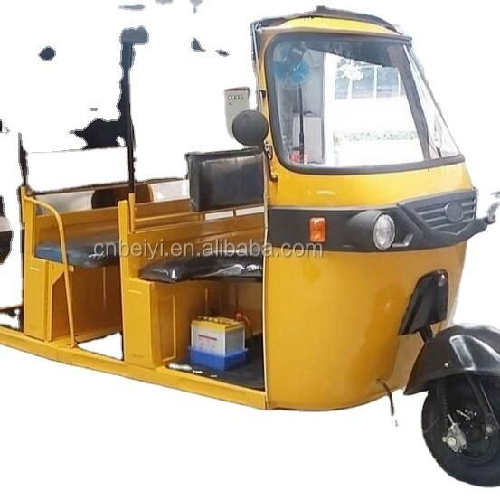 Chinese Three-Wheeled Taxi Tricycle in Bolivia Max Speed 60km/h 11.0kw/8000r/Min