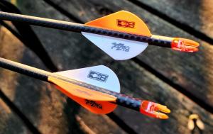 China .204&quot;,5mm series 3k crosswoven fiber straightness 0.003-0.001&quot; big game hunting spine 200/250/300/350/400 carbon arrows factory