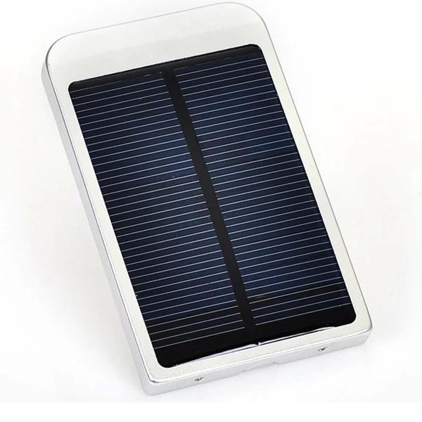 China Portable priced 2600mAh solar power bank for mobile charger factory