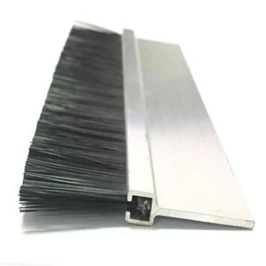 China Customized Door Roof Machinery Equipment Water Retaining Strip Brush factory