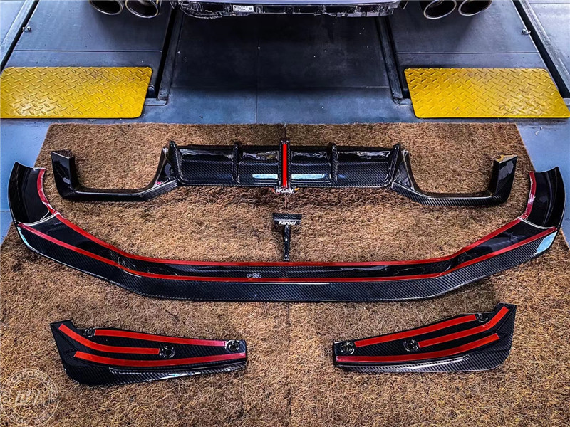 New Product Carbon Fiber Body Kit for BMW X3M X4M F97 F98 X3M X4M Carbon Fiber Front Shovel Diffuser Spoiler