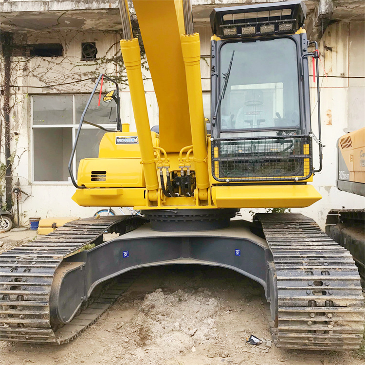 110 KW Good Condition Japan Original 20 Ton Hydraulic Used Komatsu PC200 8 Excavator in Shanghai