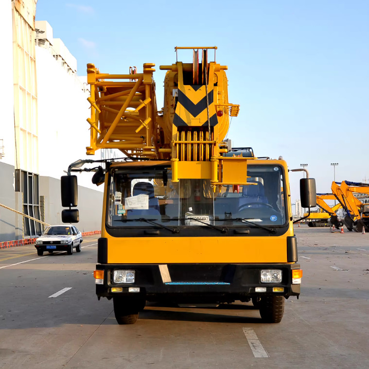 QY50KD Telescopic Boom Truck Crane 50 Ton Mobile Pick Up Crane Ready Stock