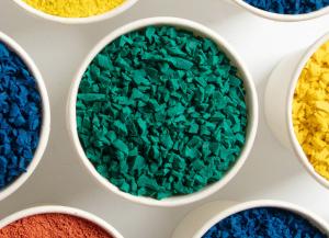 China Green Wet Pour Rubber Granules Flooring For Kids Playground factory