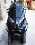 250cc Black Tri Wheel Motorcycle With Windshield Rear Box / CVT Transmission