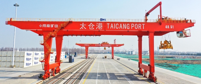 45ton Double Girder Hook Gantry Crane With Cantilever Rail Mounted Running