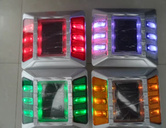 Waterproof Aluminum 6 LED Solar Stud Outdoor Driveway Road Stud Lamp