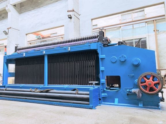 China 80x100mm  Wire Netting Machine  Gabion Mesh For Landslide Protection factory