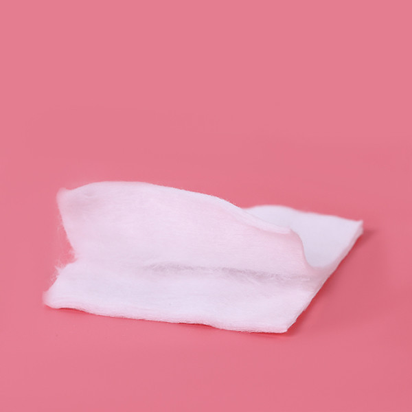 Medical Grade Facial Makeup 4x4cm Disposable Cotton Pad