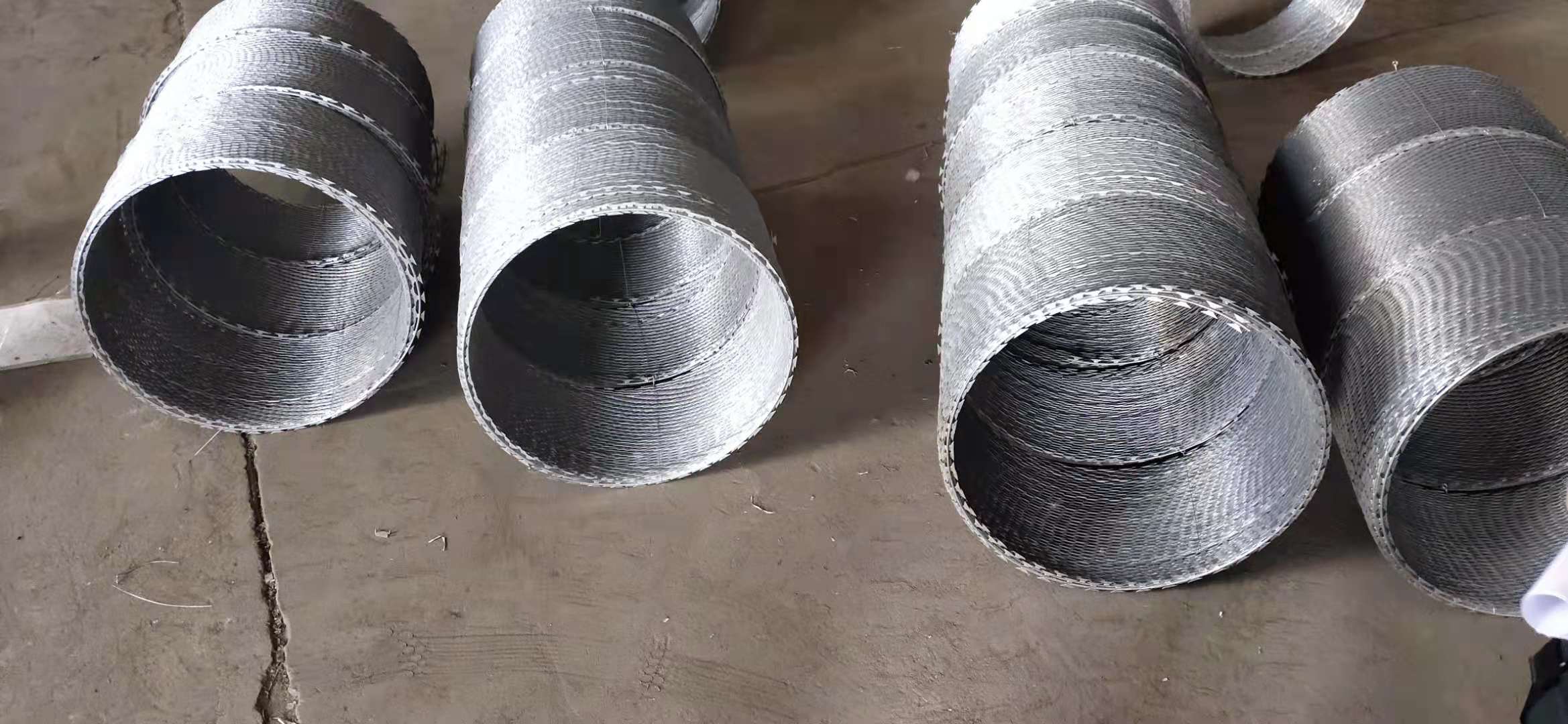 razor wire